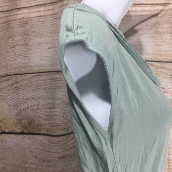 Ann Taylor Petite scalloped neck layered green SP - Picture 3 of 8